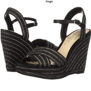 NWT FERGIE Belize Wedge Sandal, black raffia
